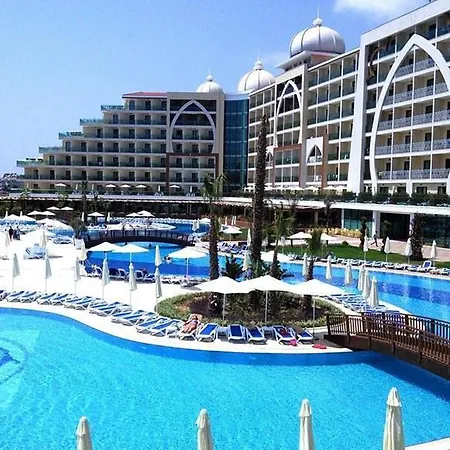 Szálloda Alan Xafira Deluxe 5*