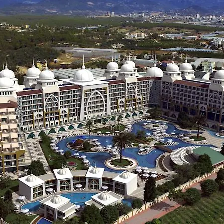 Alan Xafira Deluxe Hotel 5*