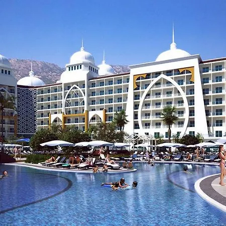 Alan Xafira Deluxe 5*