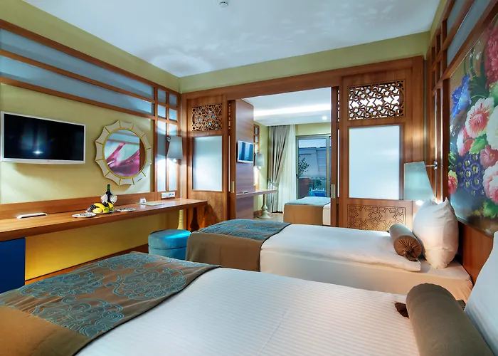 Alan Xafira Deluxe 5* Turkler