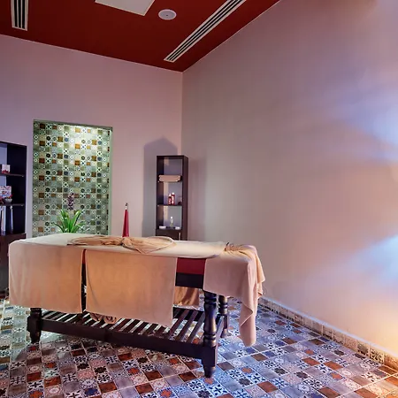 Alan Xafira Deluxe فندق