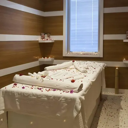 Alan Xafira Deluxe فندق